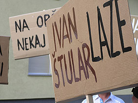 Ivan &Scaron;tular laže