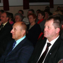 otrokom-sta-pozorno-prisluhnila-gost-in-zupan-Small