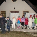 zaključni prizor-sveta noč in odhod v cerkev (Medium)